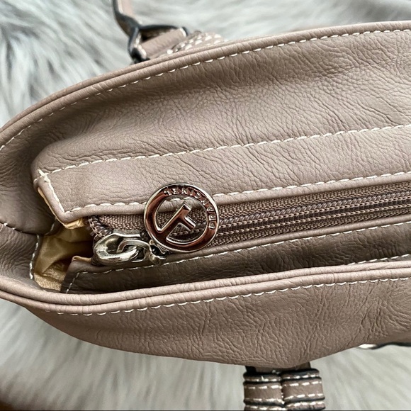 Francinel Leather Hobo Tote Bag - Picture 5 of 10